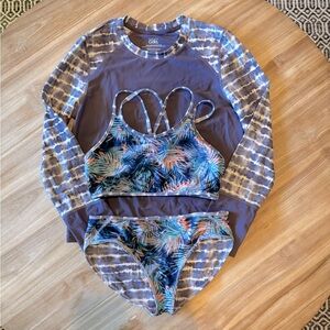 Athleta Girl Swim Set. Bikini is reversible